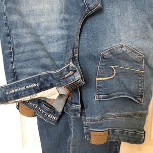 American Eagle Curvy High Rise Jeggings